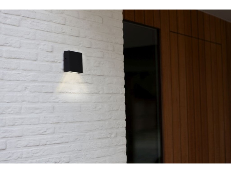 Kültéri Fali lámpa LED 7,4W 700lm 3000K alu/fekete 110x110x38mm IP54 GEMINI XF