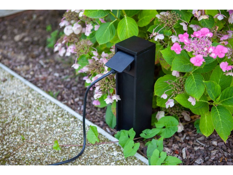 Kültéri Energiaoszlop 16A 3500W fém/fekete 241x80x80mm IP54 MAINS