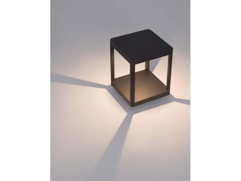 Kültéri Állólámpa LED 10W 493lm 3000K IP65 fém/antracit 230x180x180mm SURF LED MEGSZŰNT Kültéri Állólámpa LED 10W 493lm 3000K IP65 fém/antracit 230x180x180mm SURF LED MEGSZŰNT