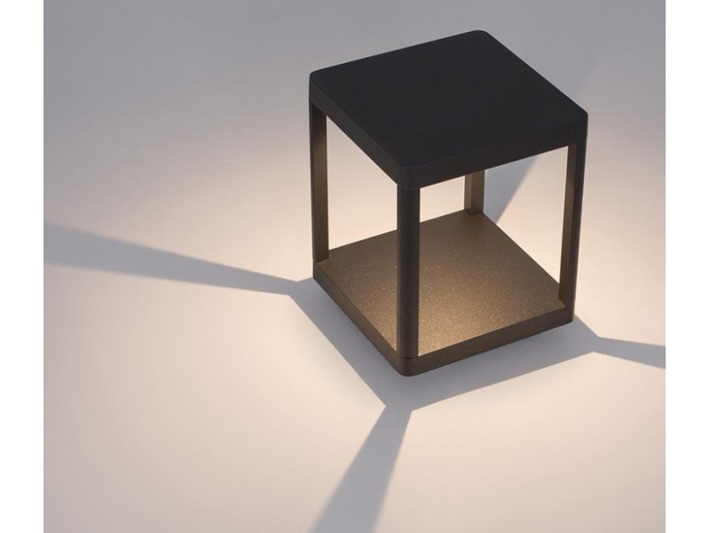 Kültéri Állólámpa LED 10W 493lm 3000K IP65 fém/antracit 230x180x180mm SURF LED MEGSZŰNT Kültéri Állólámpa LED 10W 493lm 3000K IP65 fém/antracit 230x180x180mm SURF LED MEGSZŰNT